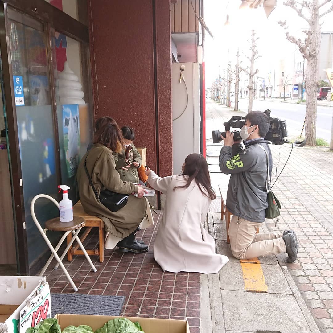 【テレビ取材】
チョコバナナとフルーツサンドを紹介してもらえます。(たぶんね)
今日の夕方(18:15～)に放送されます。
TUYってチャンネル何番だっけ️